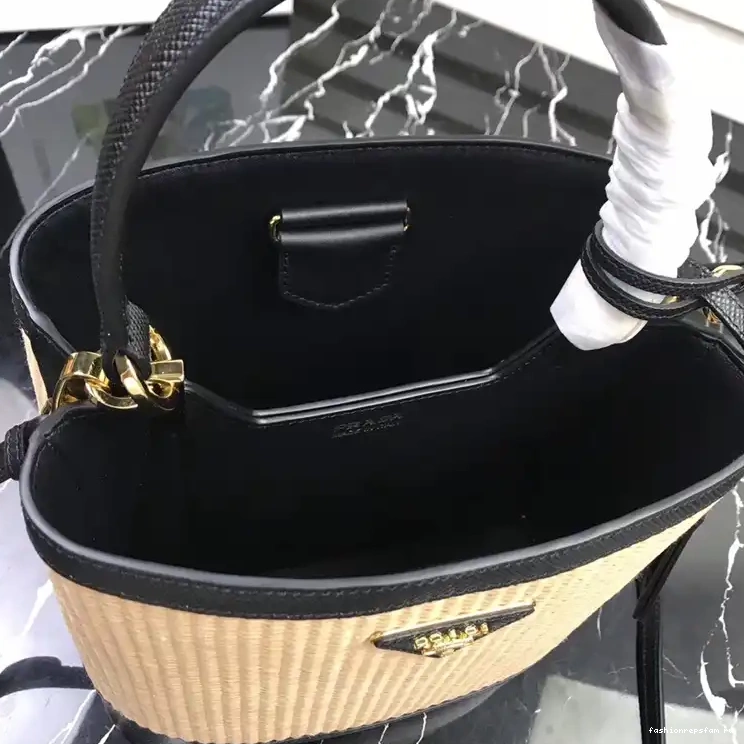 Fashionrepsfam ru Prada 2309YA0033 Bag 0526